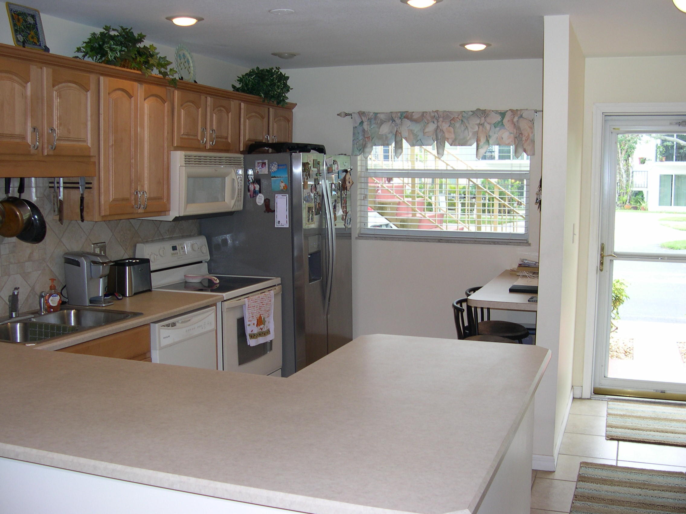 COLONNADES CONDOMINIUM  NO 8 - Residential