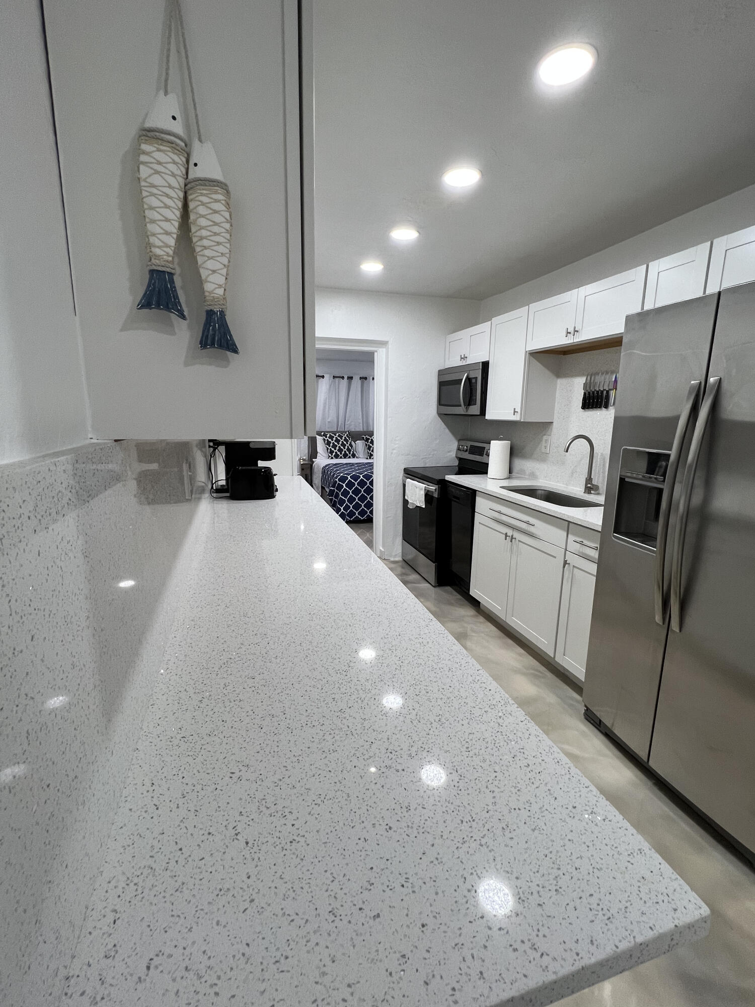 COLLIER MANOR FIRST ADD - Residential Lease