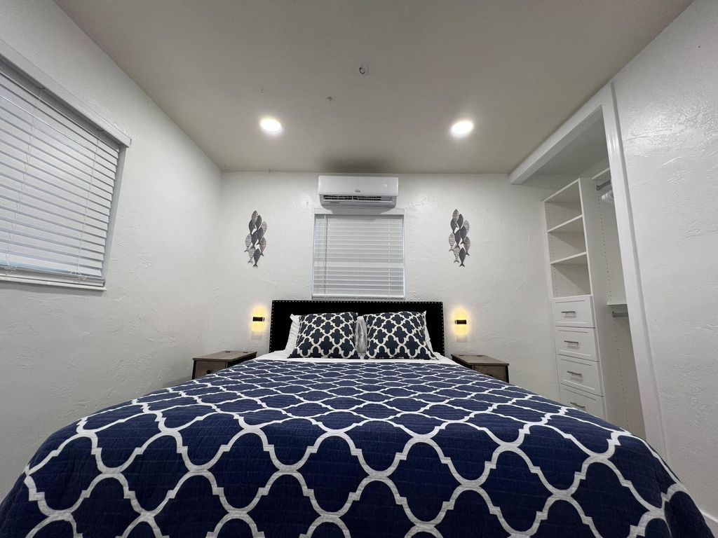 Photo of 2648 NE 15th Terrace, Pompano Beach, FL 33064 (MLS # B26005854)