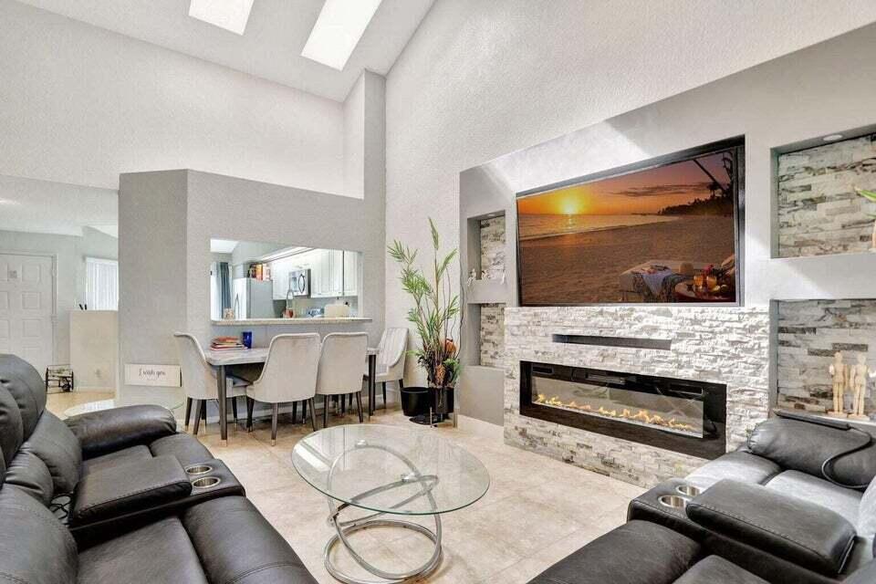 WOODMONT TRACT 48 - Residential