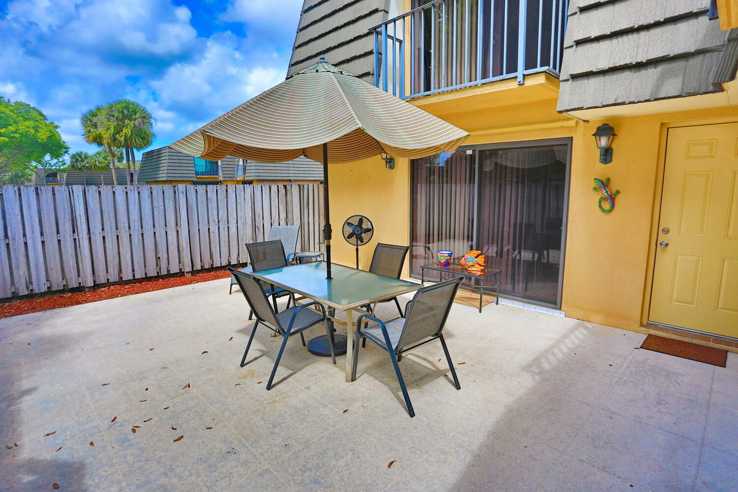 VILLAGE OF SANDALWOOD LAKES 1 - Residential