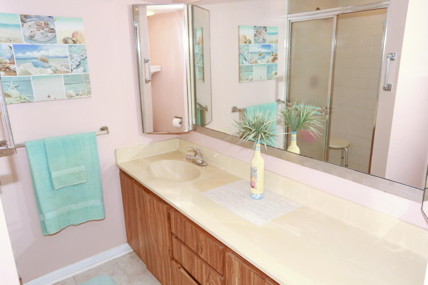 VILLAGE OF SANDALWOOD LAKES 1 - Residential