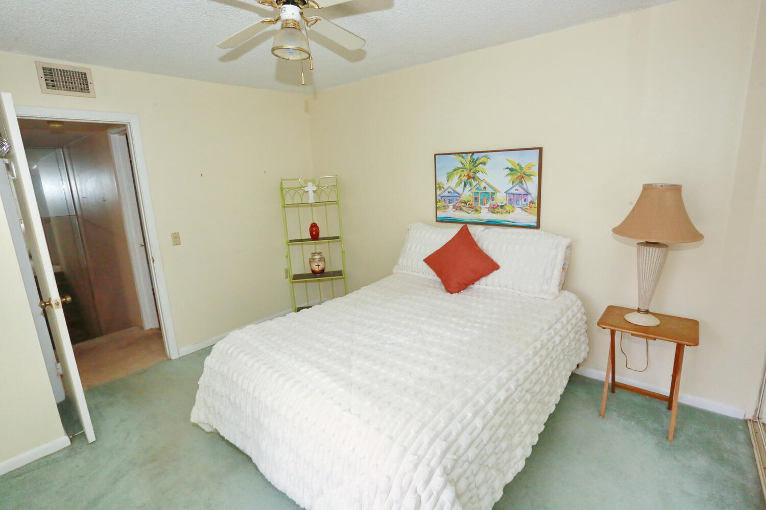 VILLAGE OF SANDALWOOD LAKES 1 - Residential