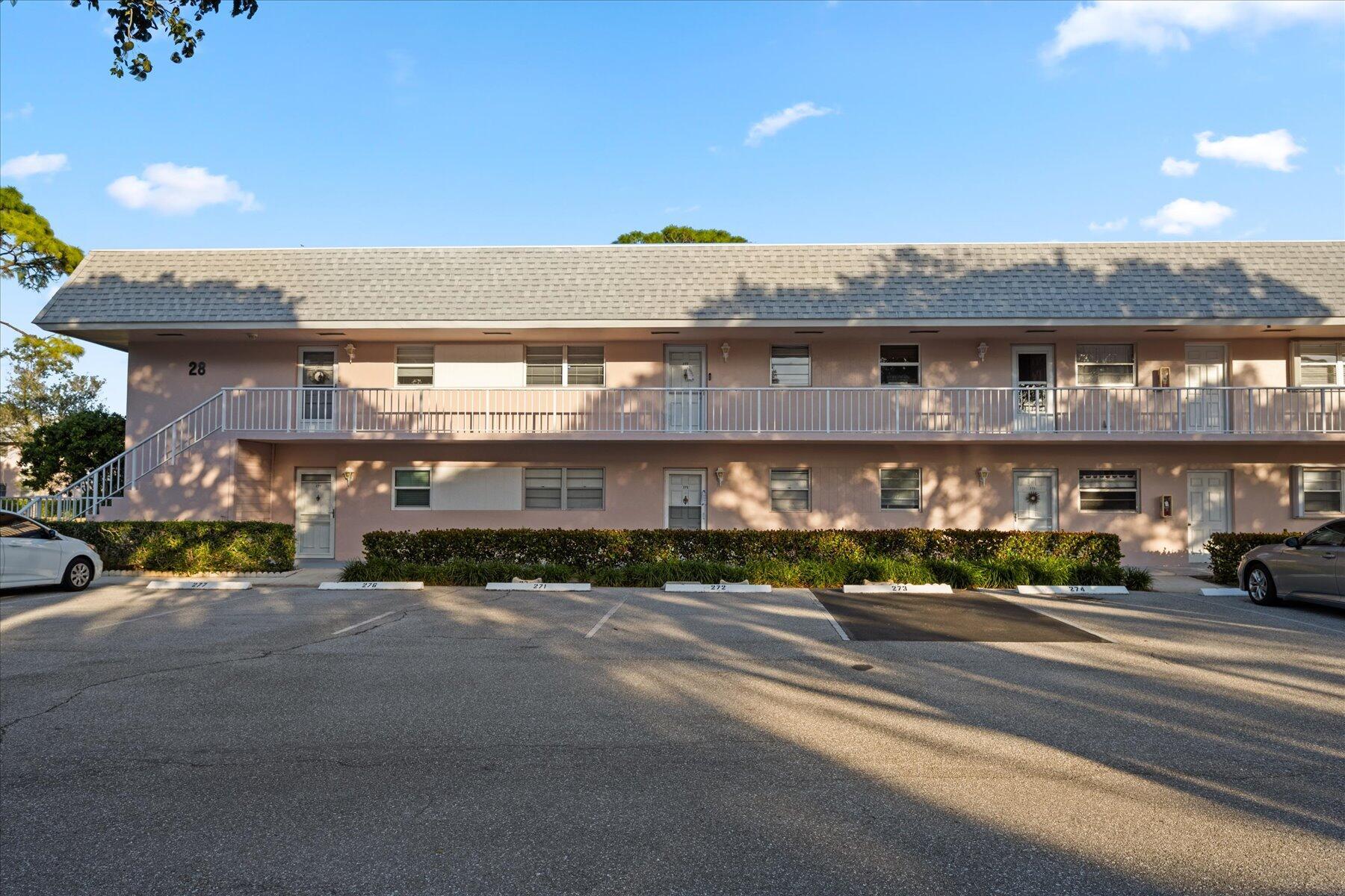 THE LITTLE CLUB CONDO - Residential