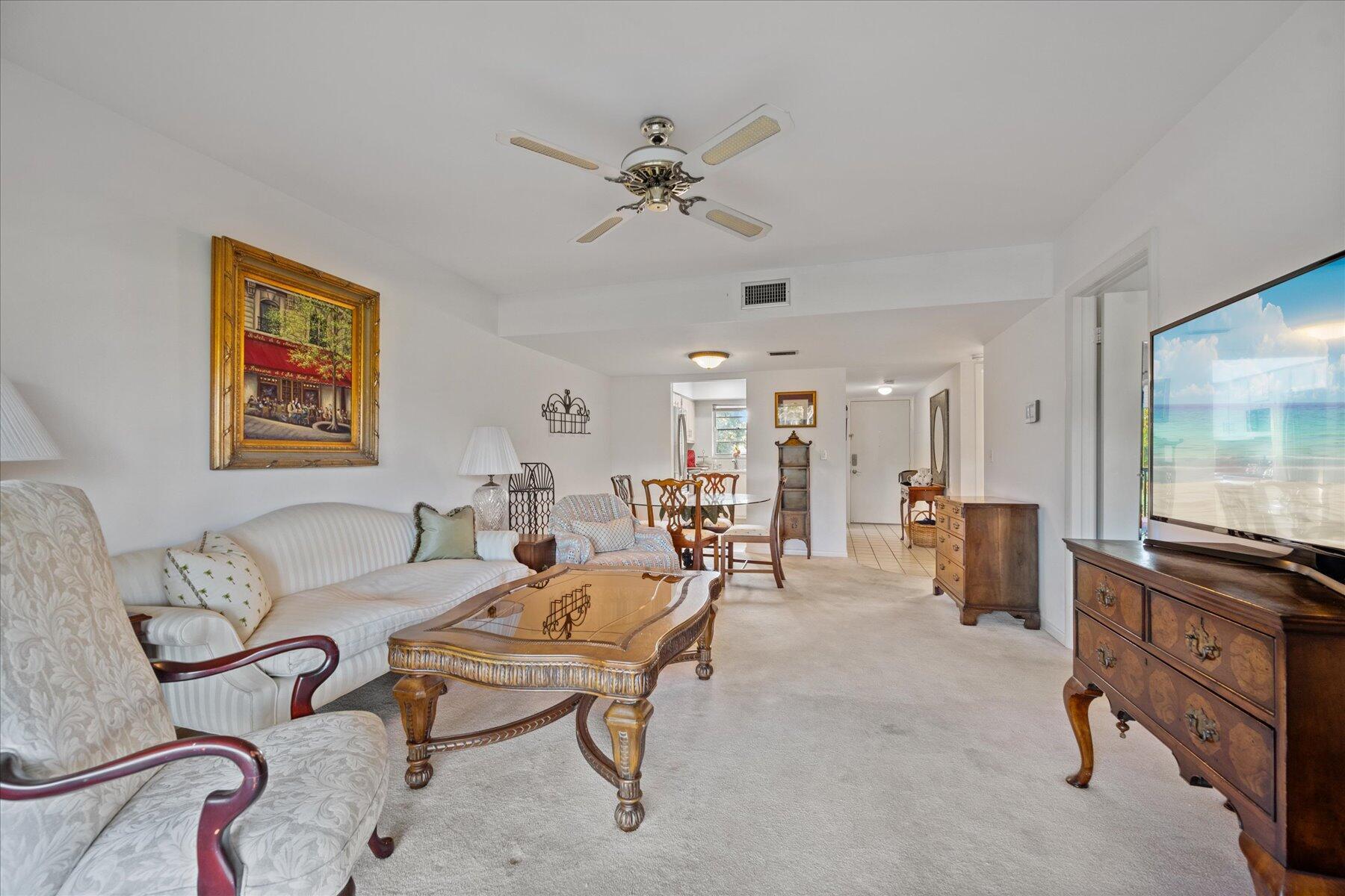 THE LITTLE CLUB CONDO - Residential