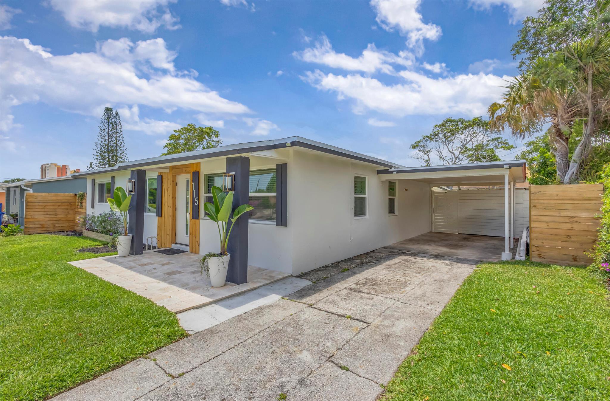 115 W 31 Court