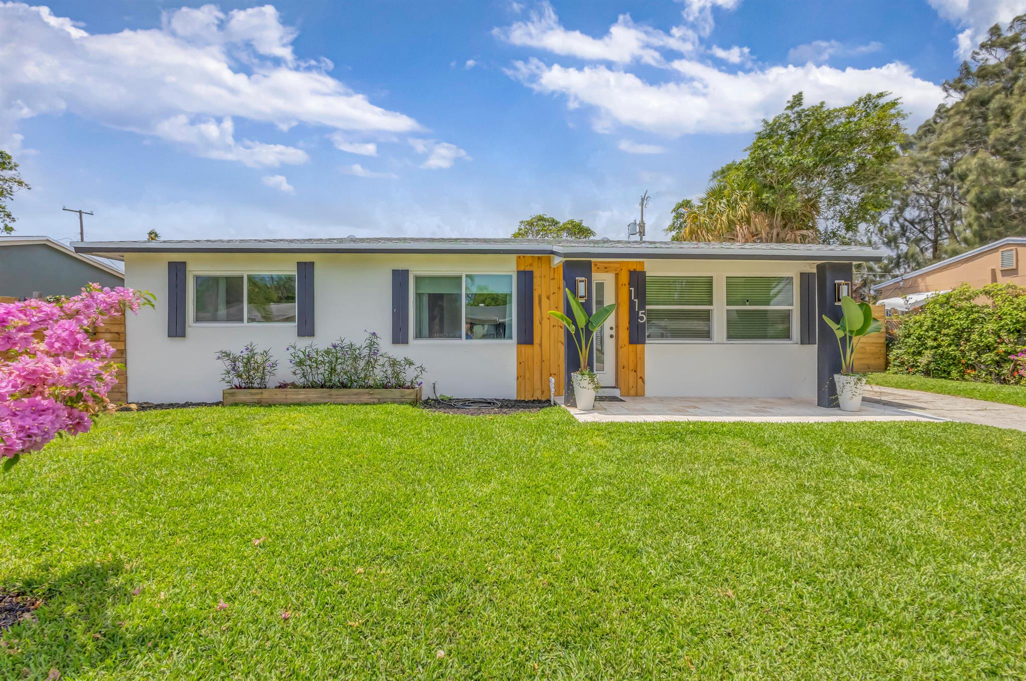 115 W 31 Court