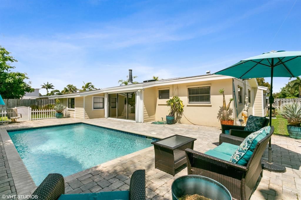 Photo of 424 N Gulf Road, North Palm Beach, FL 33408 (MLS # R10702784)