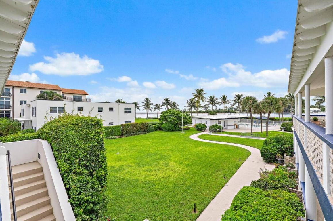 ROMAINE INC - Residential Lease