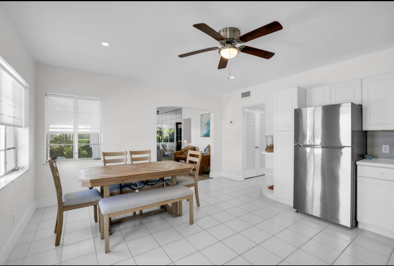 ROMAINE INC - Residential Lease