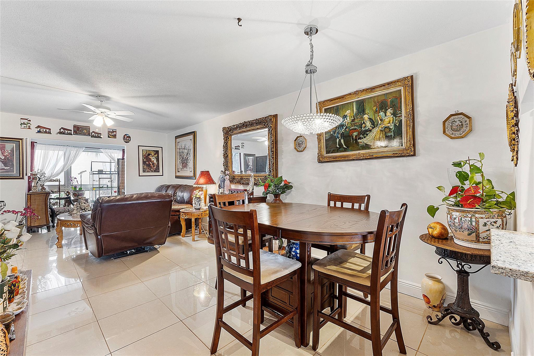 2050 NE 39th Street N202