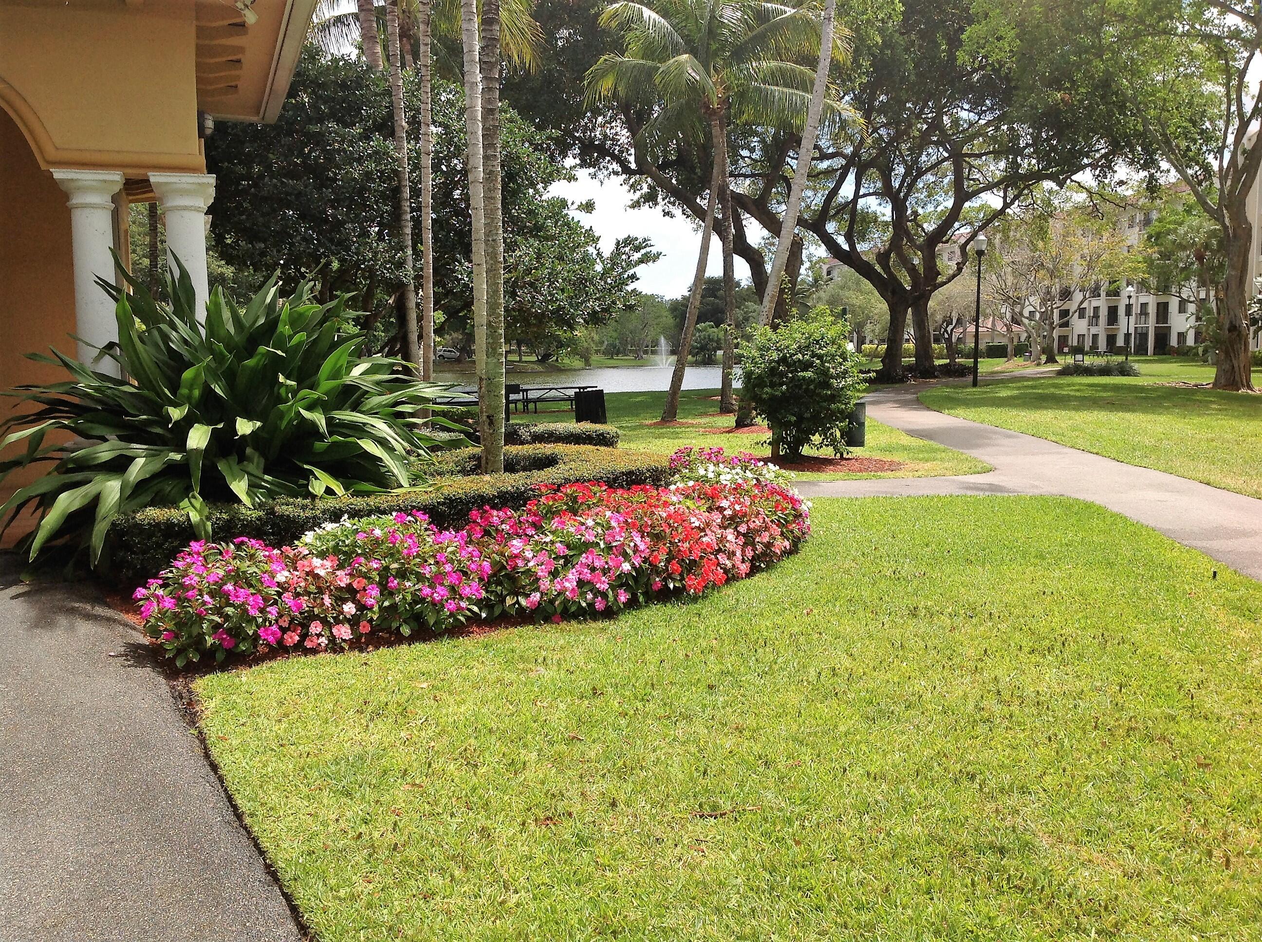 LAKESIDE CONDO - Residential Lease