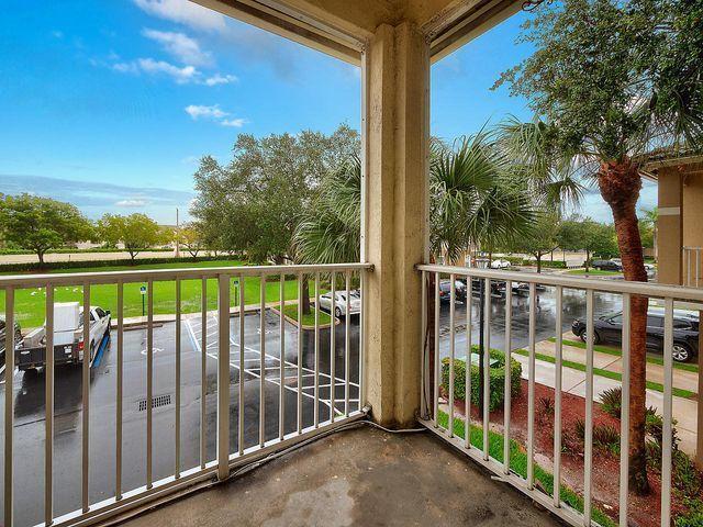 MAGNOLIA BAY CONDOMIMIUM - Residential
