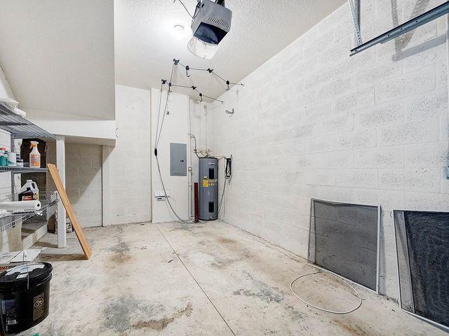 MAGNOLIA BAY CONDOMIMIUM - Residential