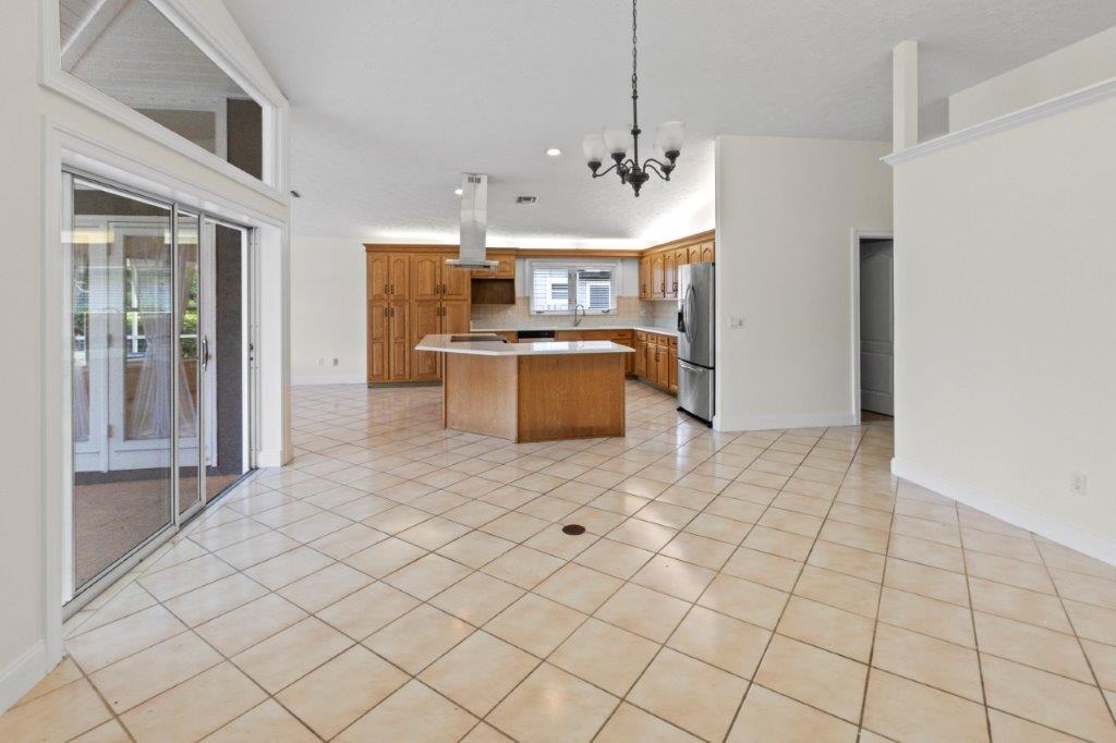 COUNTRY CLUB ESTATES PARC - Residential