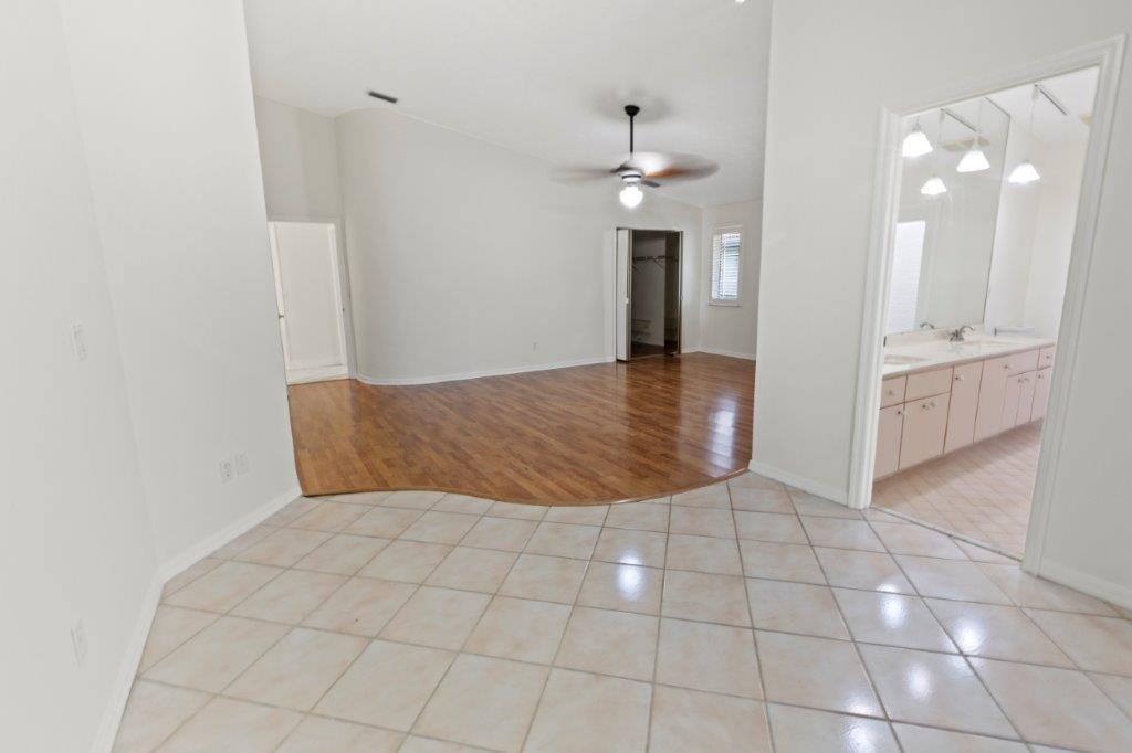 COUNTRY CLUB ESTATES PARC - Residential