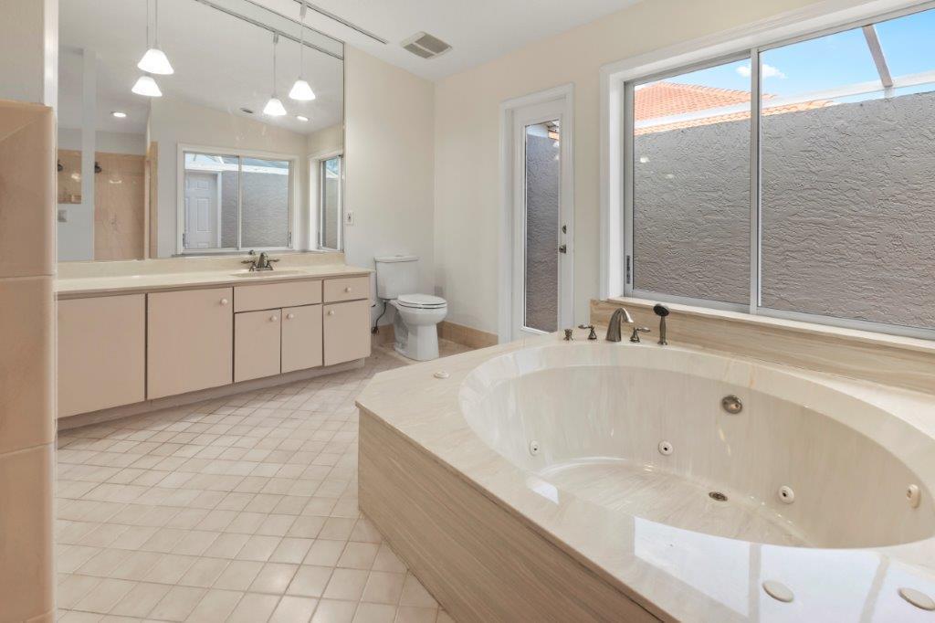 COUNTRY CLUB ESTATES PARC - Residential