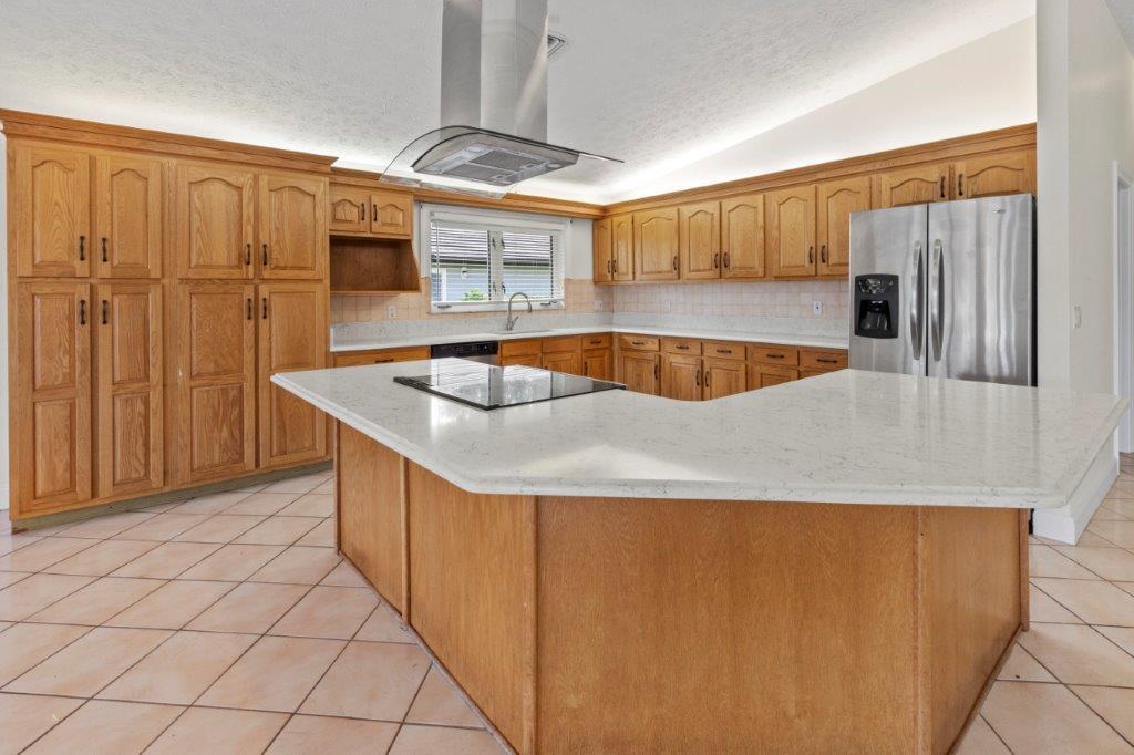 COUNTRY CLUB ESTATES PARC - Residential