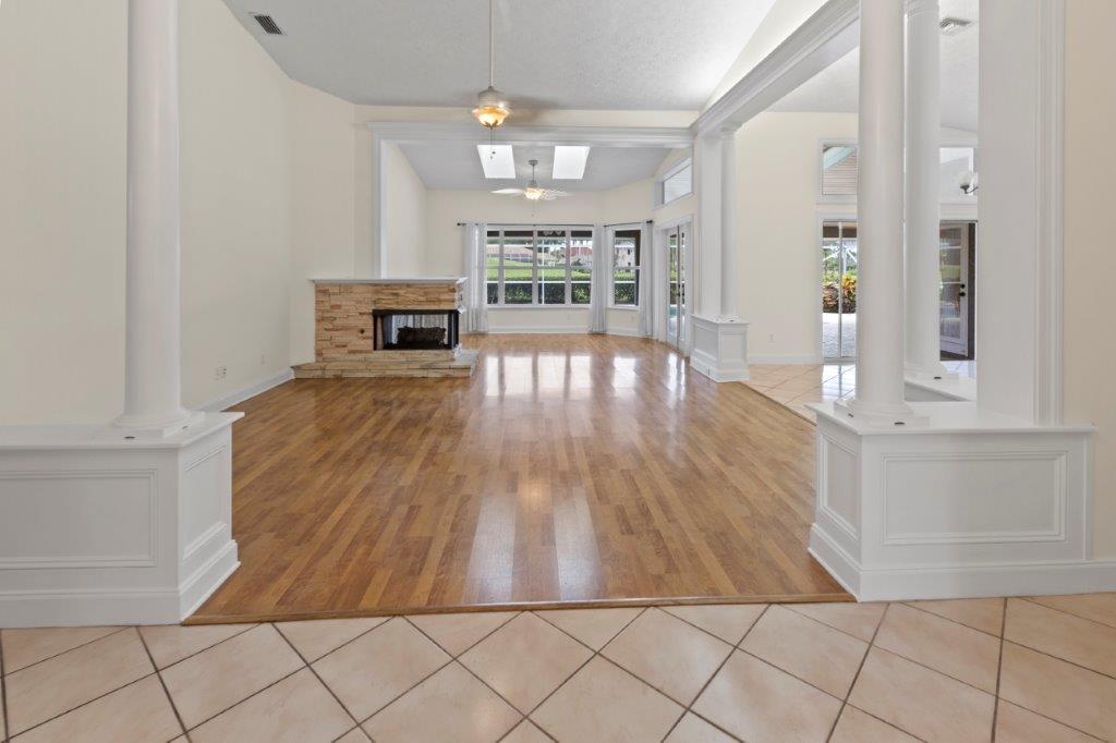 COUNTRY CLUB ESTATES PARC - Residential