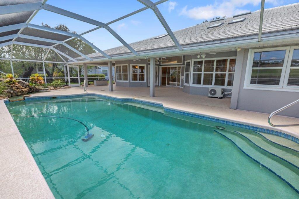 COUNTRY CLUB ESTATES PARC - Residential