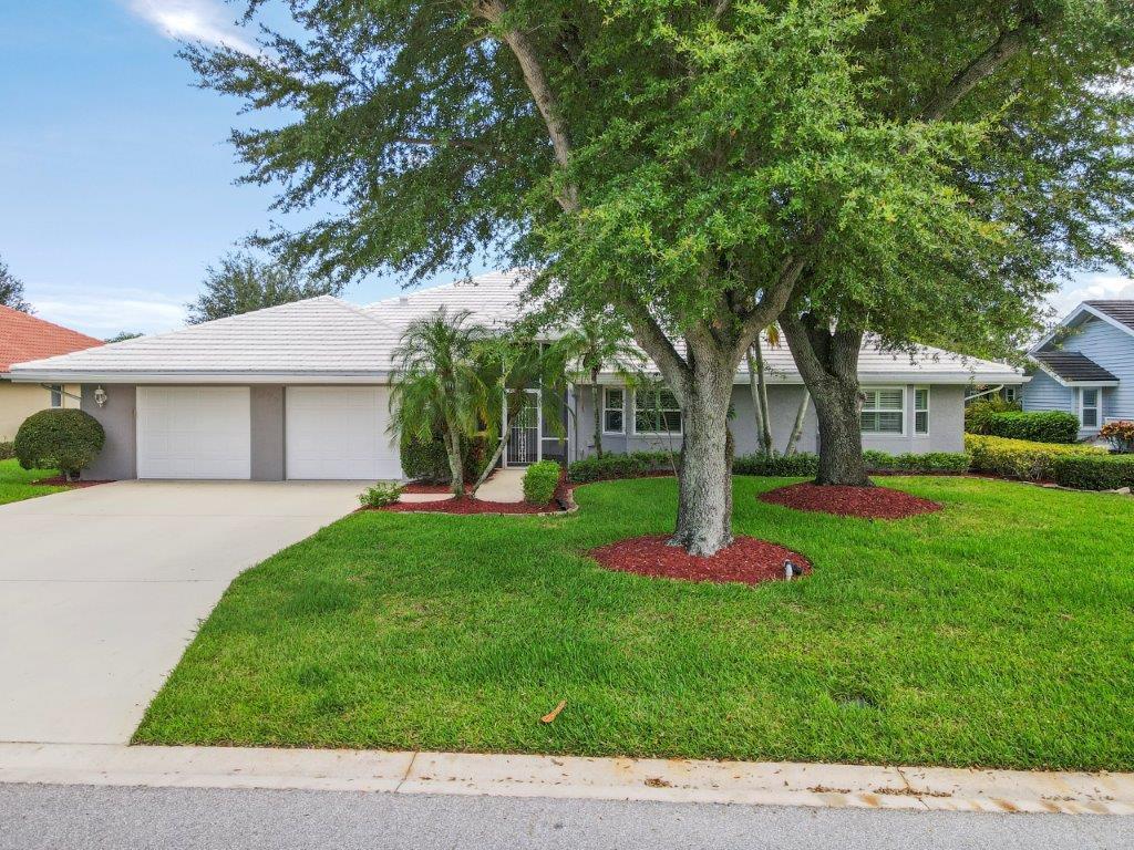 COUNTRY CLUB ESTATES PARC - Residential