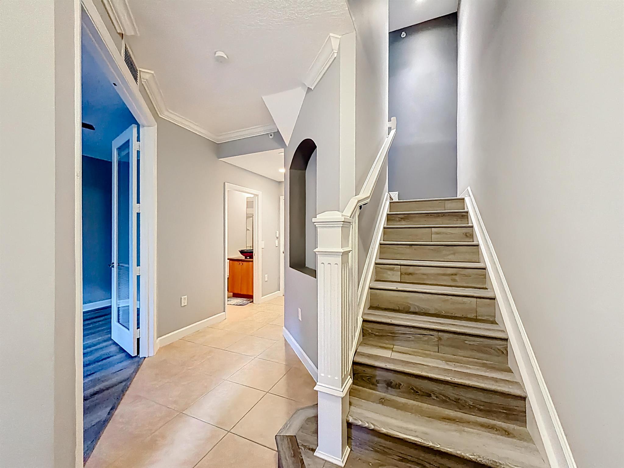 HARBOUR OAKS - Residential