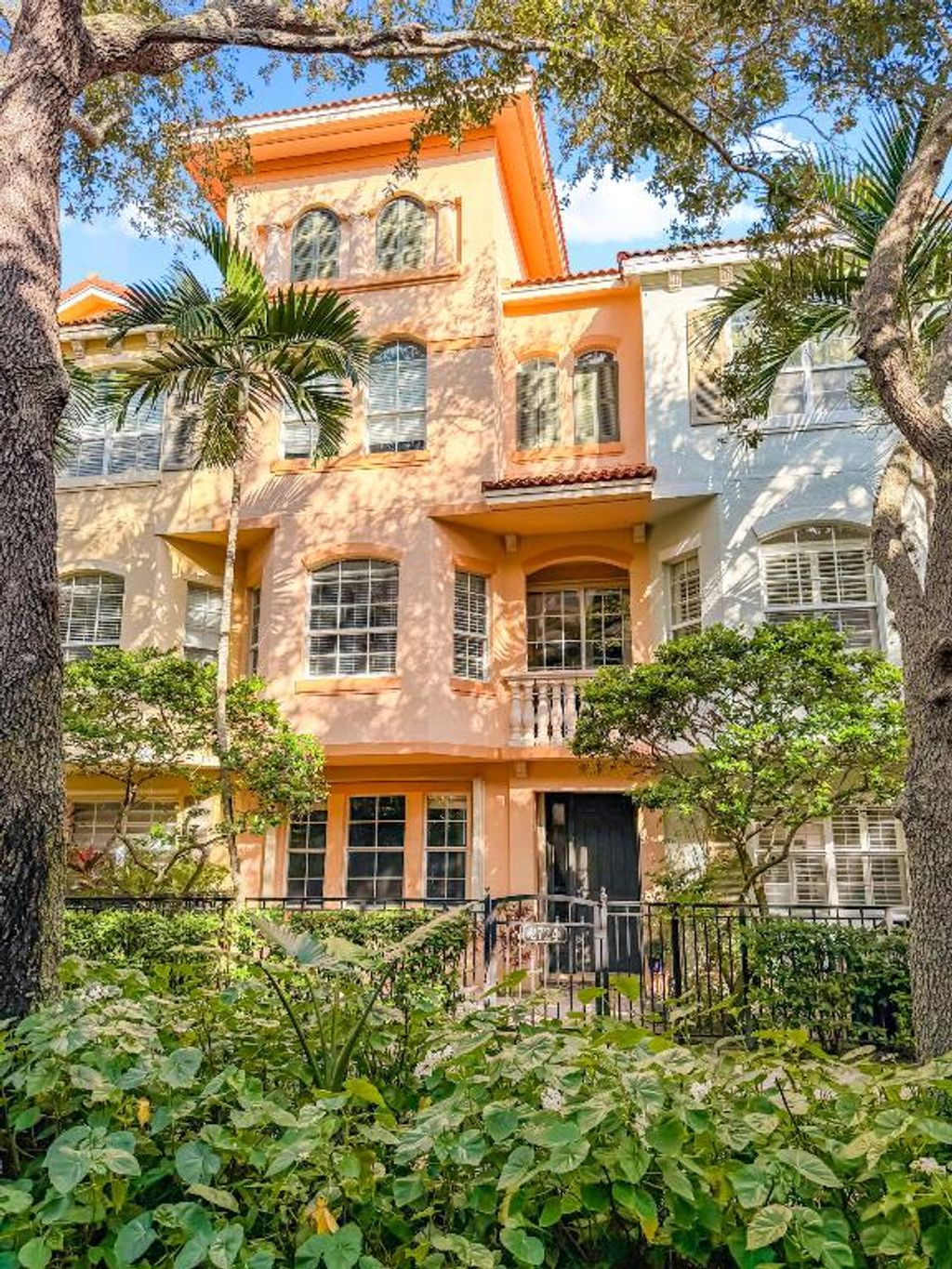 Photo of 2724 Ravella Way, Palm Beach Gardens, FL 33410 (MLS # R11144147)