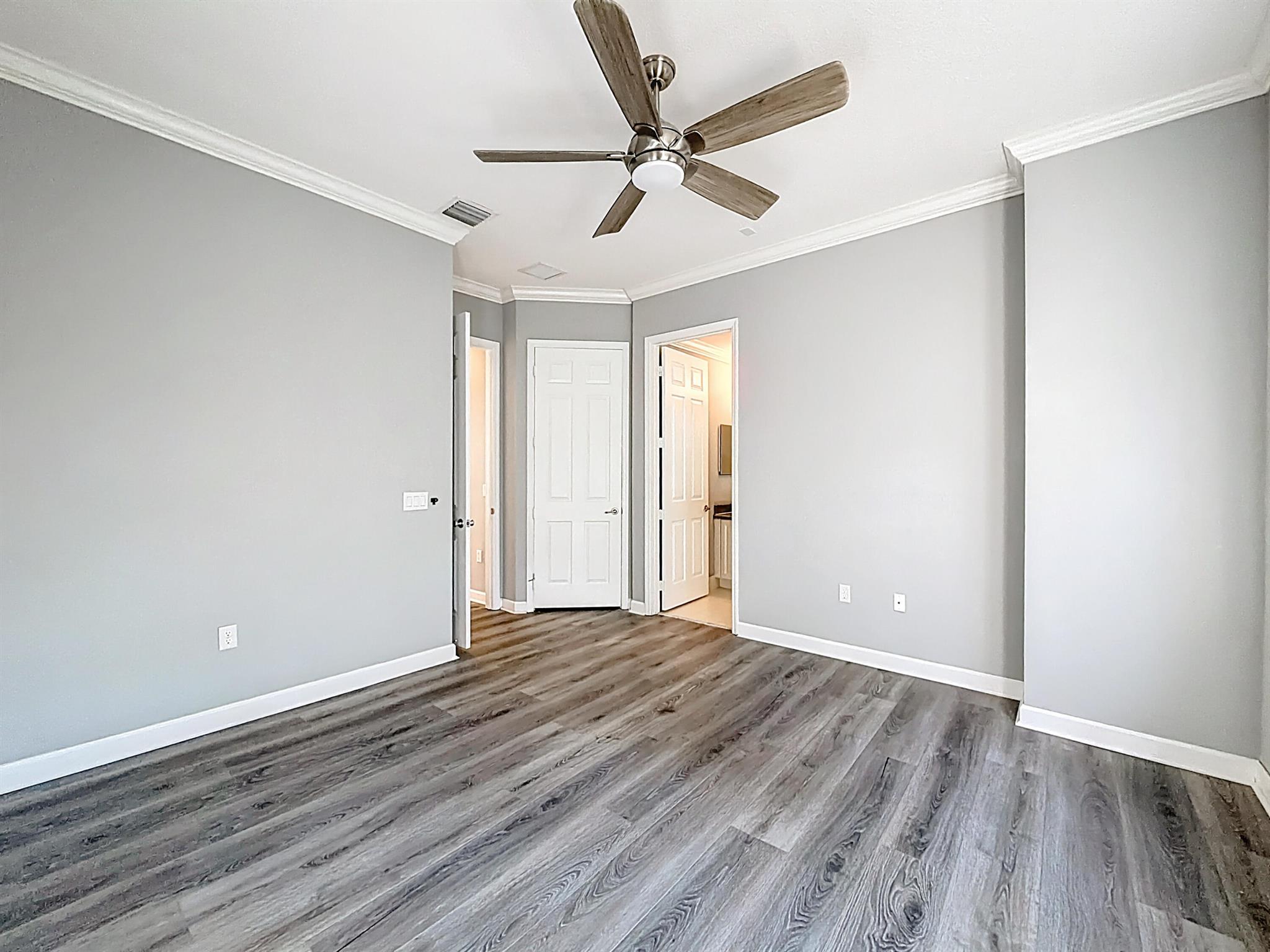 HARBOUR OAKS - Residential