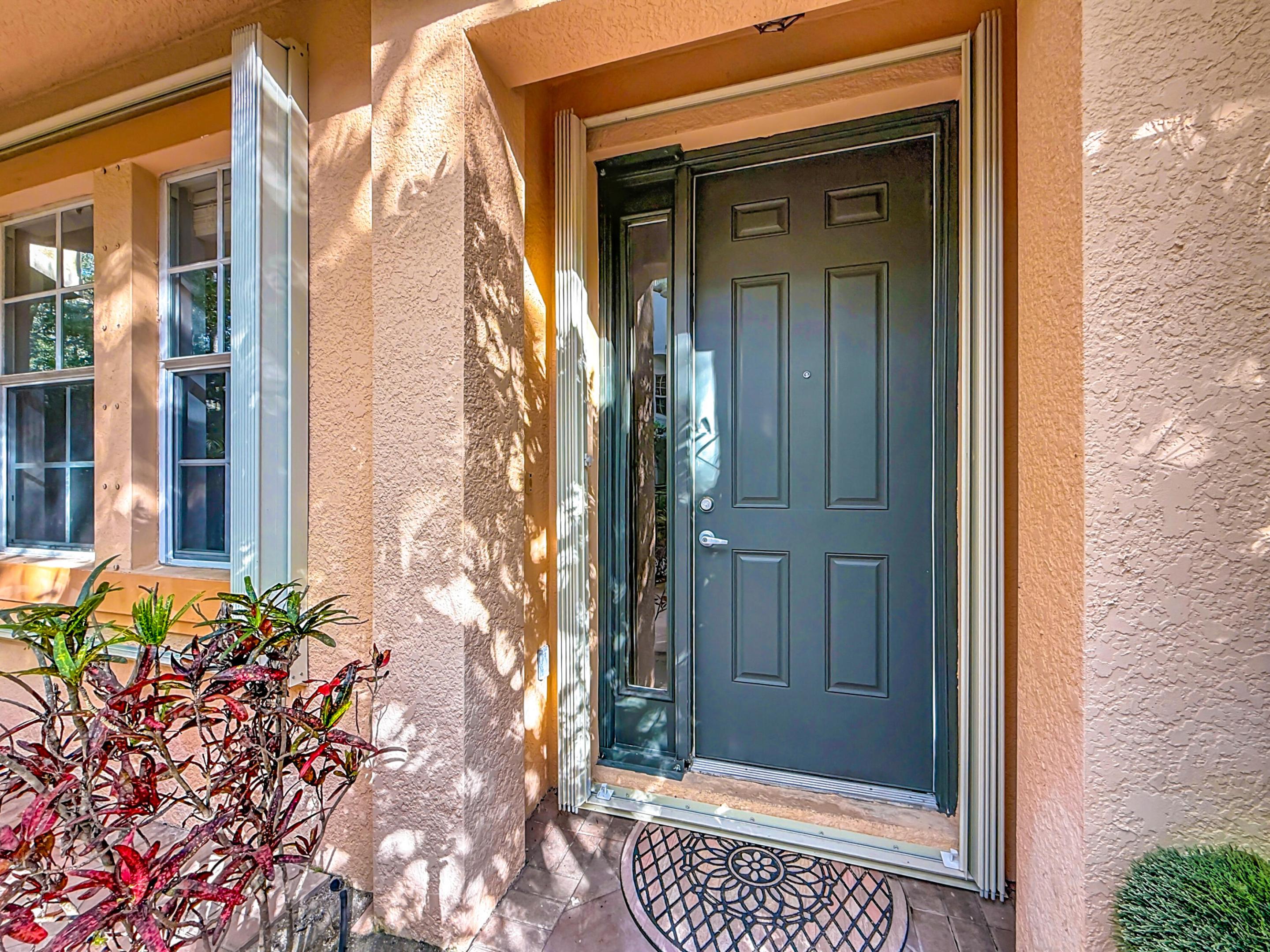 HARBOUR OAKS - Residential