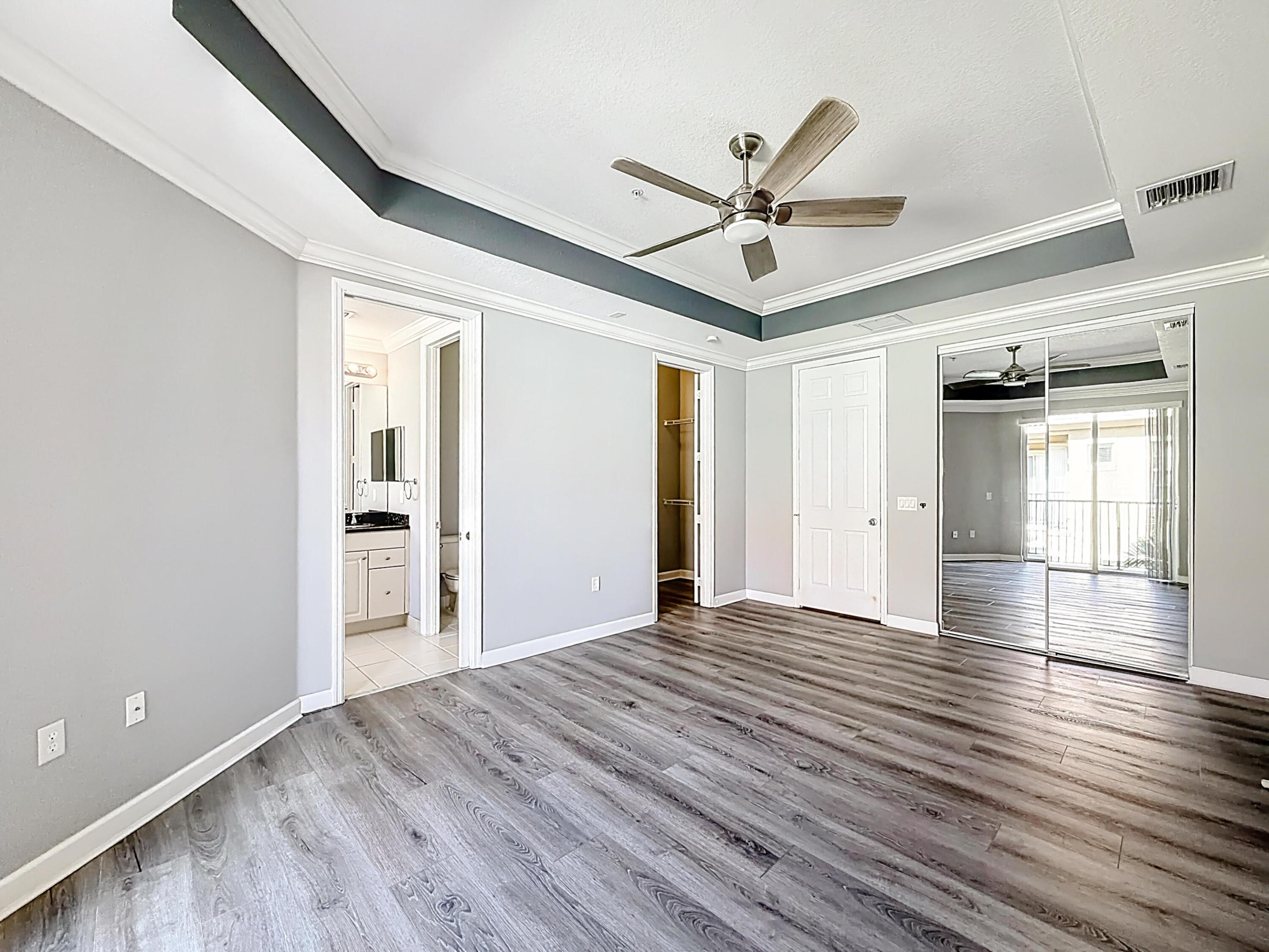 HARBOUR OAKS - Residential