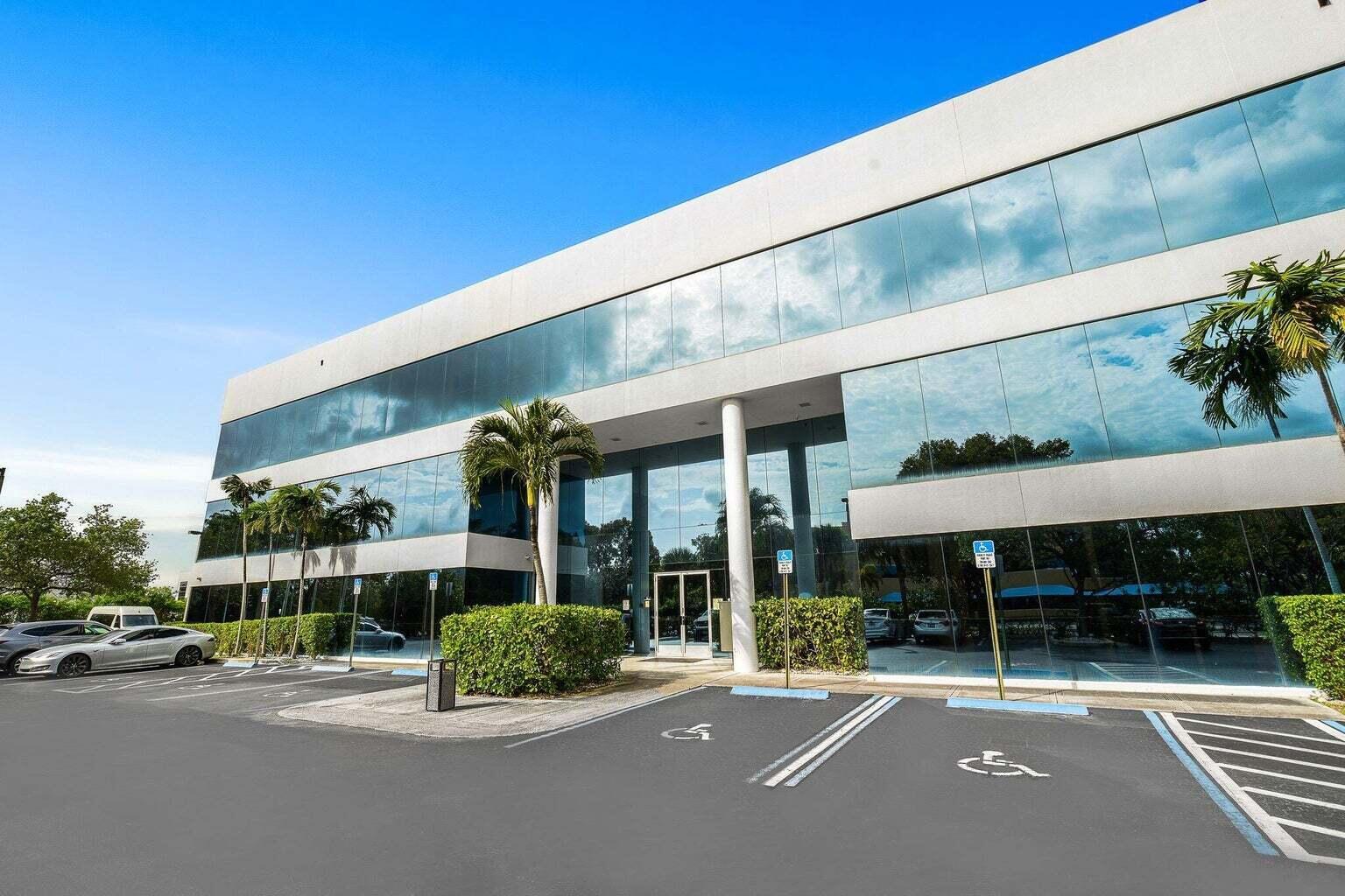 SUPERB GROUND FLOOR CORNER UNIT OFF THE LOBBY. HIGH END SUITE, 6 WINDOW OFFICES, COFERENCE ROOM OPEN SPACE, STORAGE UPSCALE KITCHEN BFO AT FORT LAUDERDALE IS ONE OF THE PREMIER BUILDINGS IN THIS EXECUTIVE AREA OF FORT LAUDERDALE. THE BUILDING HAS BEEN EXTENSIVELY REMODELED. NEW FLOORING, LOBBY, COMMON AREAS, LIGHTING. ROOF, A/C UNITS, PARKING, SECURITY SYSTEM INCLUDING FULL CAMERA MONITORING, LANDSCAPING. THE BUILDING HAS BEEN RESEALED, QUARTERLY BUILDING MAINTENANCE WILL KEEP THIS BUILDING PRISTINE. THE BFO BUILDING HAS FLOOR TO CEILING WINDOWS, NICE NEW LOBBY AND OPEN HALLWAYS LINED WITH CONTEMPORARY ARTWORK. 24 HOUR ACCESS, 150 PARKING SPACES, ON-SITE MAINTENANCE AND IS LOCATED CLOSE TO EVERYTHING FORT LAUDERDALE IS FAMOUS FOR. MINUTES AWAY FROM I-95, FT.LAUDERDALE EXECUTIVE AIRPORT.