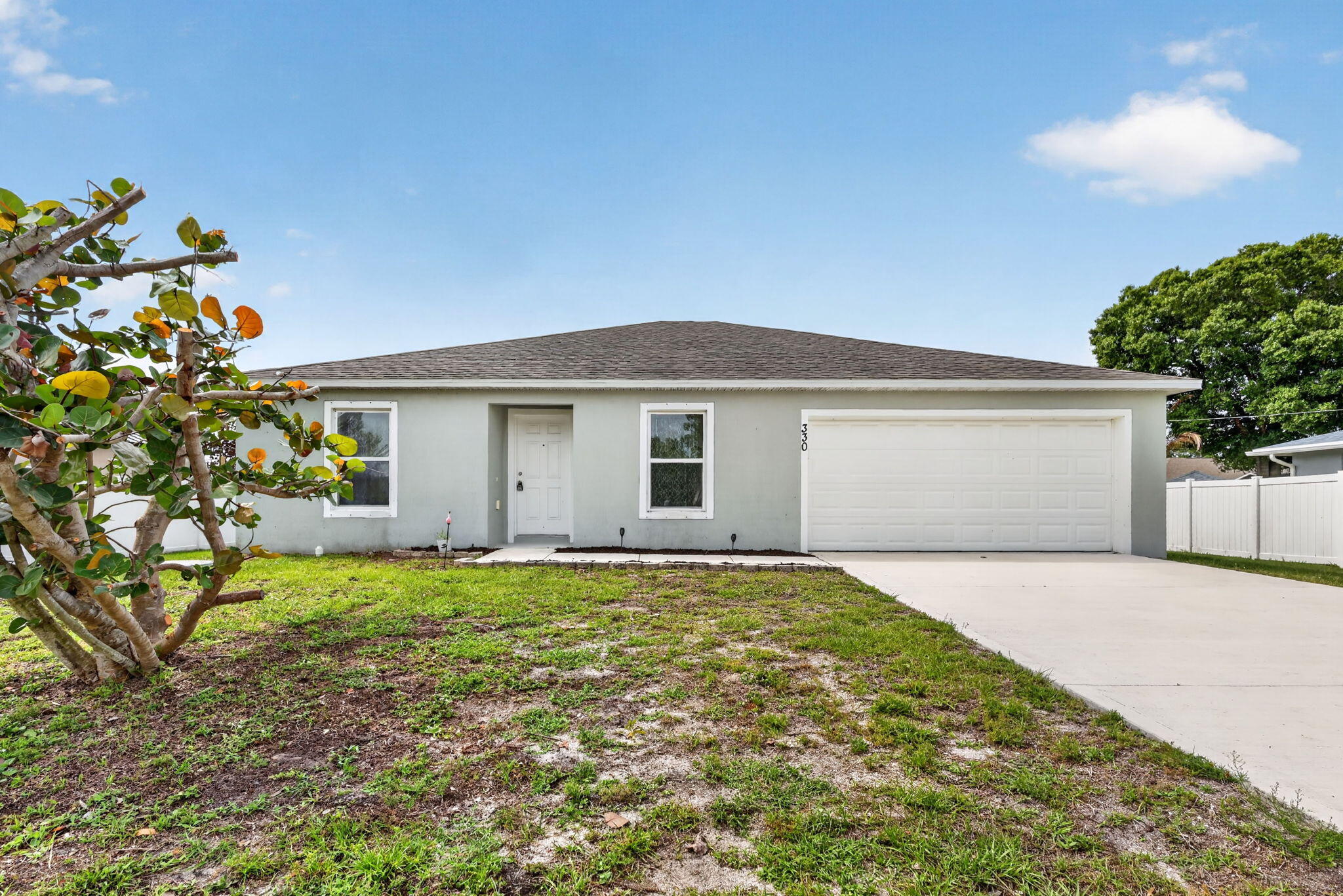330 SE Huron Terrace