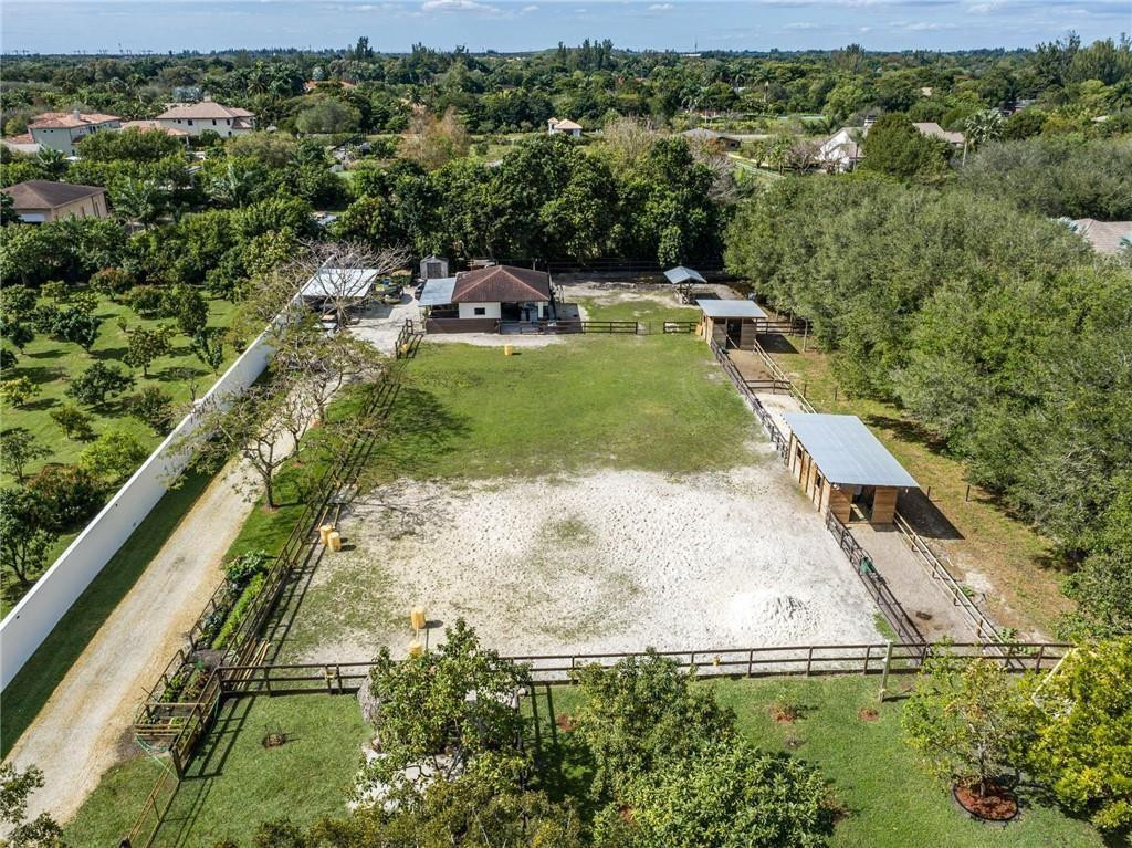 Valenzuela Parcels 170-17 - Residential