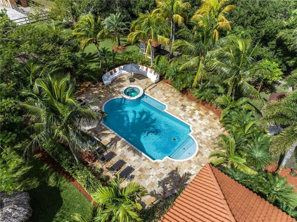 Valenzuela Parcels 170-17 - Residential