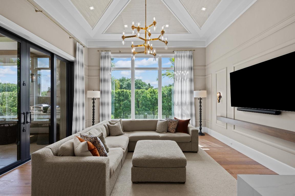 CYPRESS ISLAND OF PALM BEACH POLO & COUN - Residential