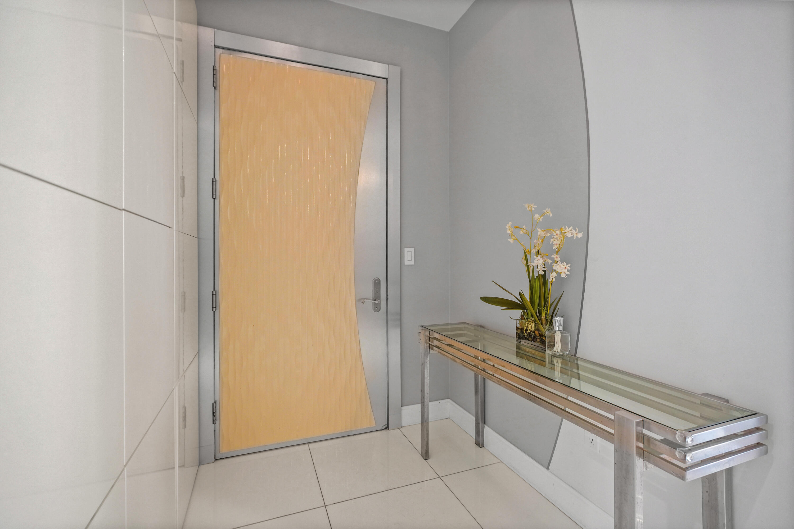 TDR TOWER II CONDO - Residential