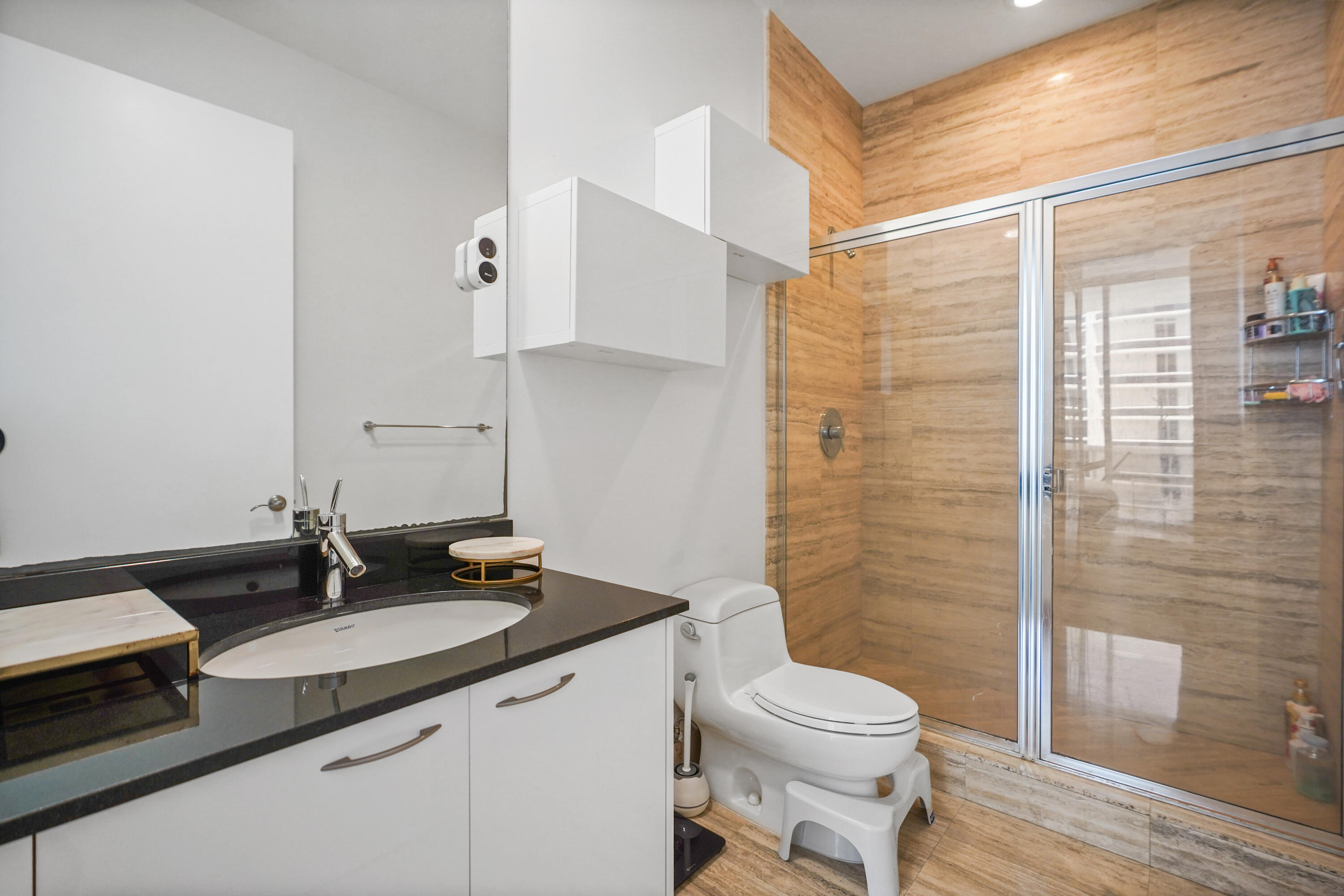 TDR TOWER II CONDO - Residential