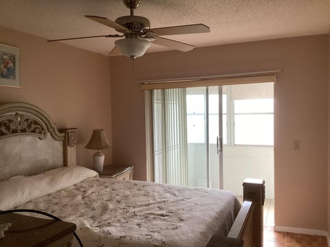 Tiny photo for 208 CHATHAM J #208, West Palm Beach, FL 33417 (MLS # B26090394)