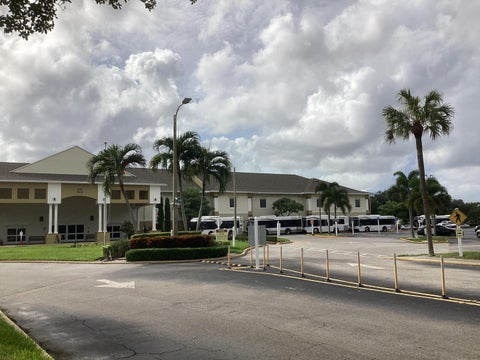 Tiny photo for 208 CHATHAM J #208, West Palm Beach, FL 33417 (MLS # B26090394)