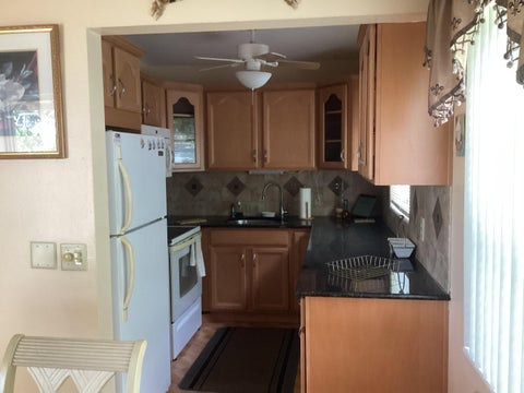 Tiny photo for 208 CHATHAM J #208, West Palm Beach, FL 33417 (MLS # B26090394)