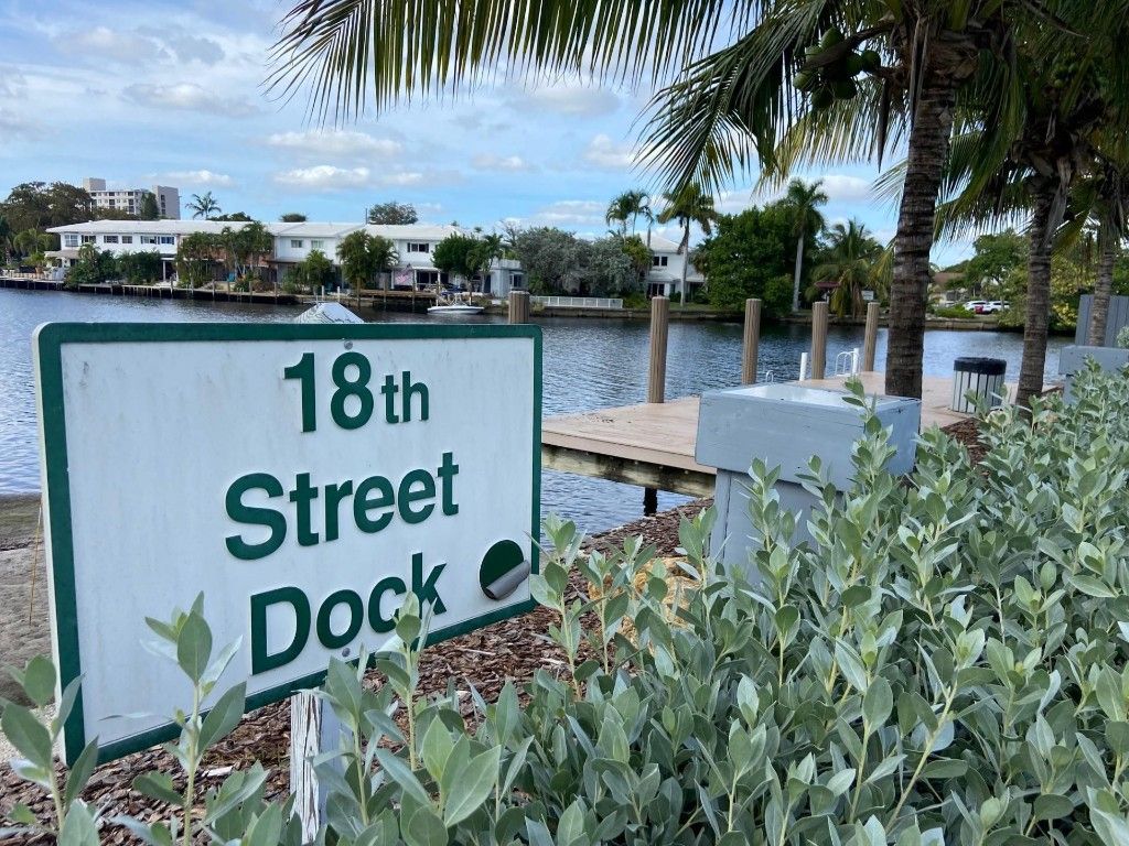 Photo of 812 NE 17th Court, Fort Lauderdale, FL 33305 (MLS # F10538396)