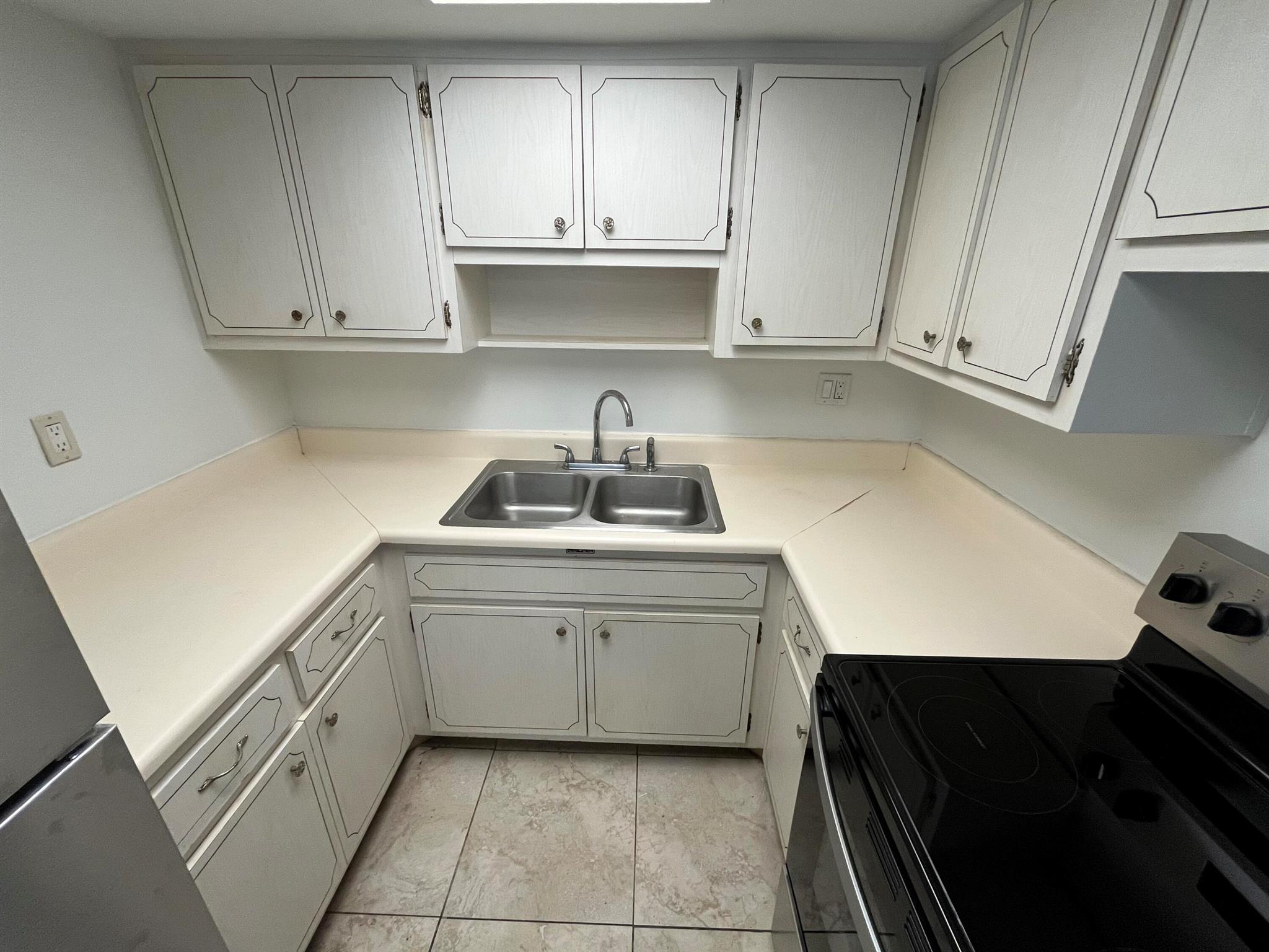 3220 NE 10th Street 4