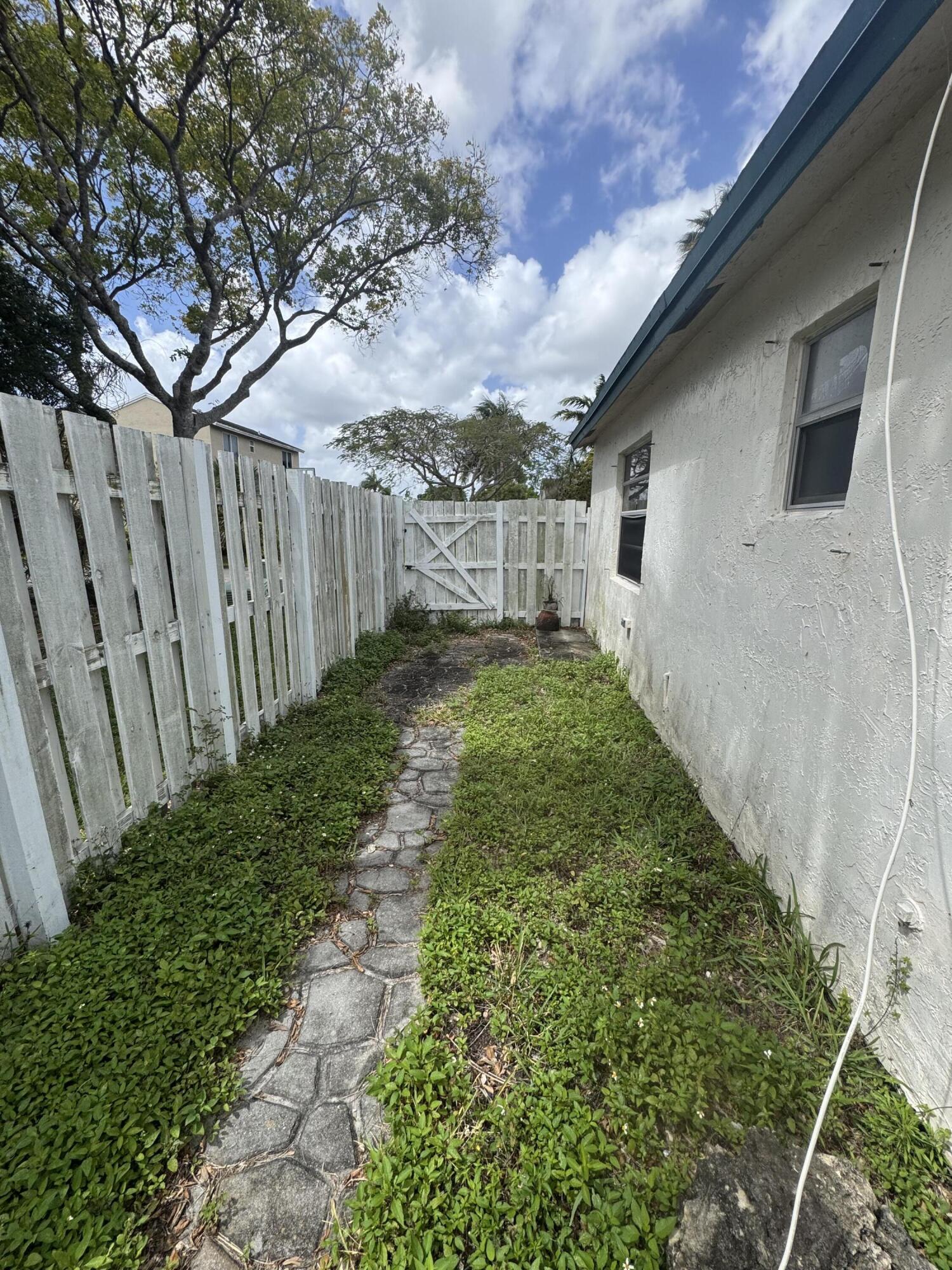 13740 Cumberland Place