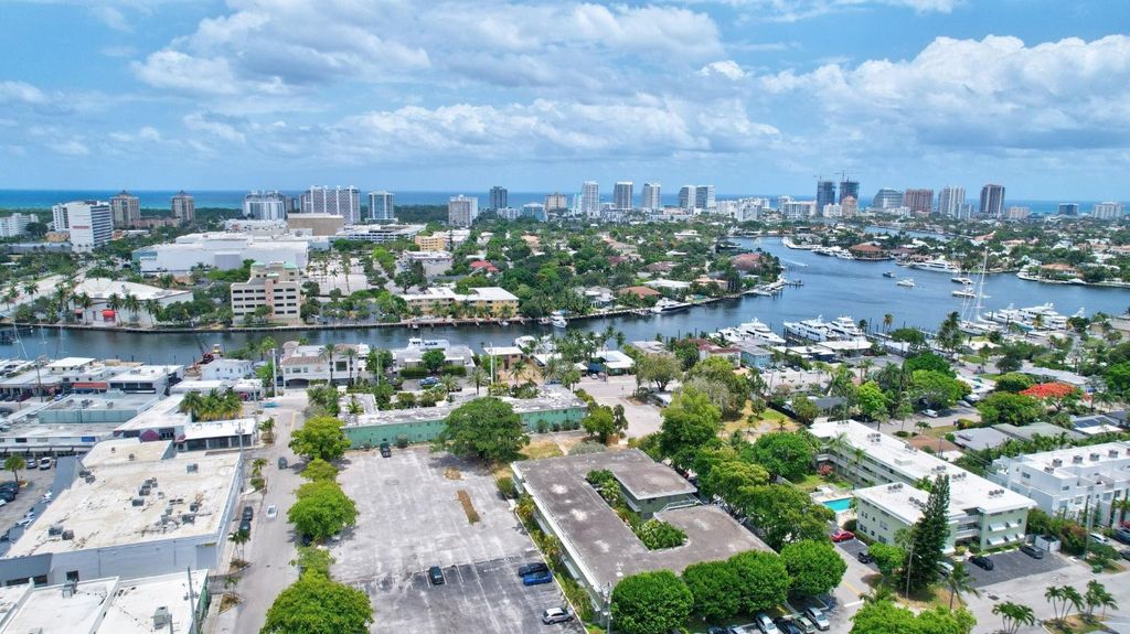 Photo of 900 NE 18th Avenue #606, Fort Lauderdale, FL 33304 (MLS # F10544502)