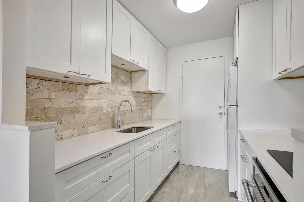 Photo of 900 NE 18th Avenue #606, Fort Lauderdale, FL 33304 (MLS # F10544502)