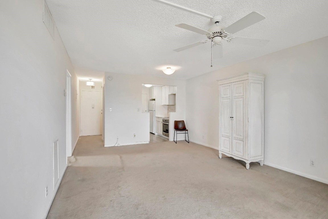 VICTORIA PARK TOWER - Residential