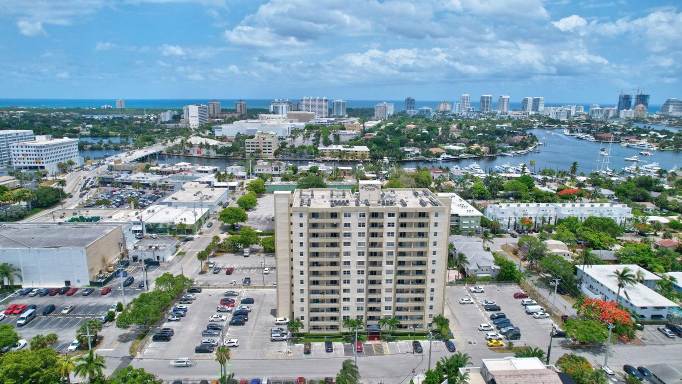 VICTORIA PARK TOWER - Residential