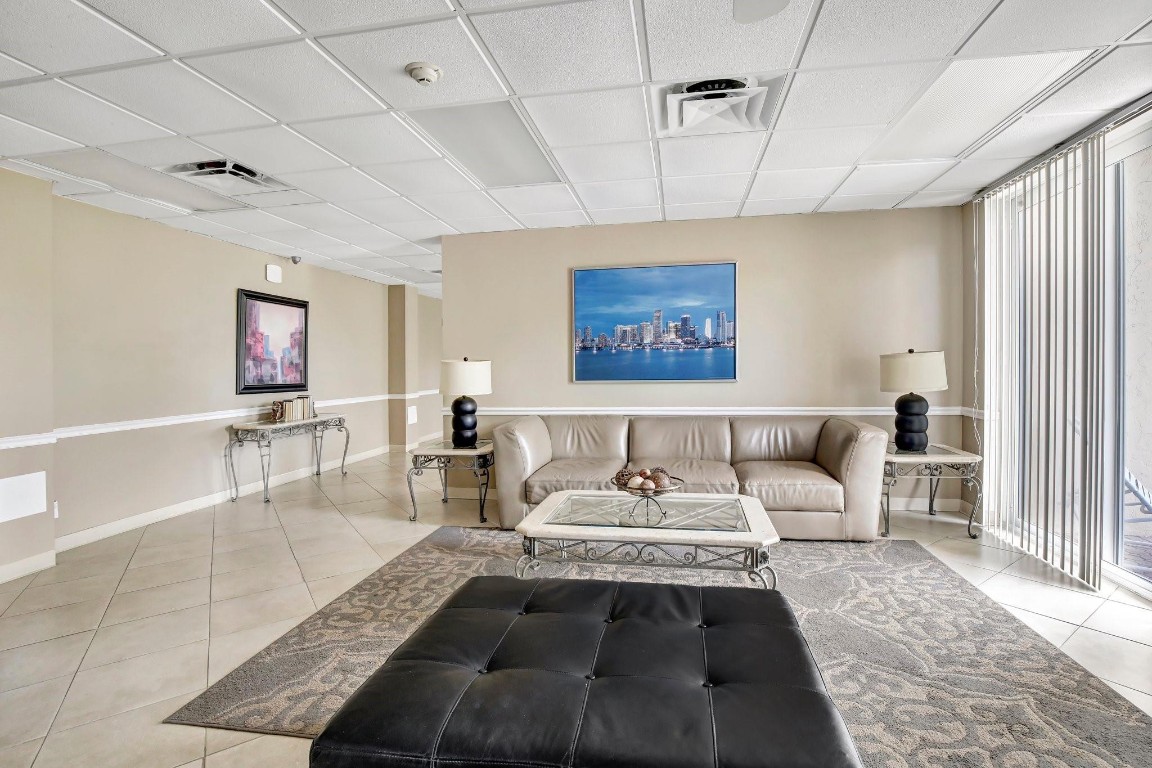 VICTORIA PARK TOWER - Residential