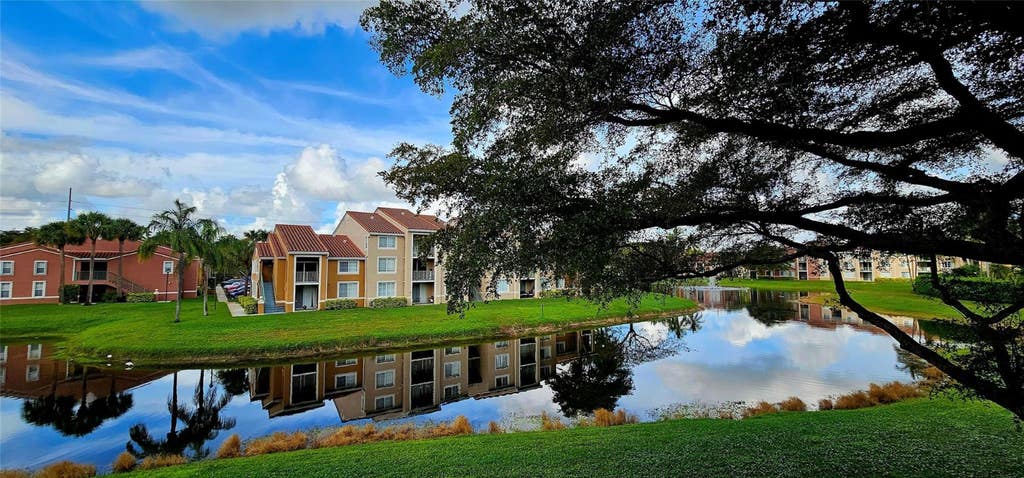 Photo of 7904 Sonoma Springs Circle #206, Lake Worth, FL 33463 (MLS # F10544830)