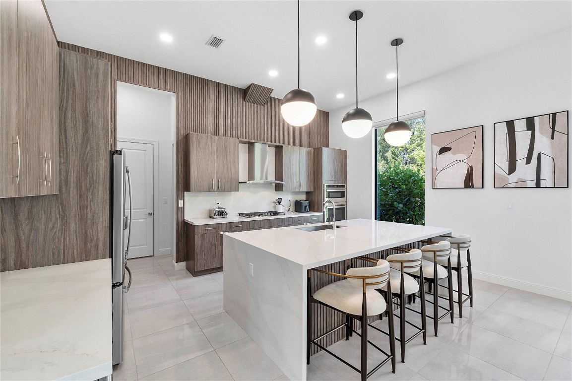 PARKLAND BAY - Residential